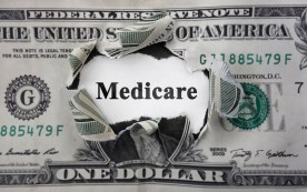 Los costos cuando te inscribes por primera vez en Medicare podrían ser más altos de lo esperado por varias razones.